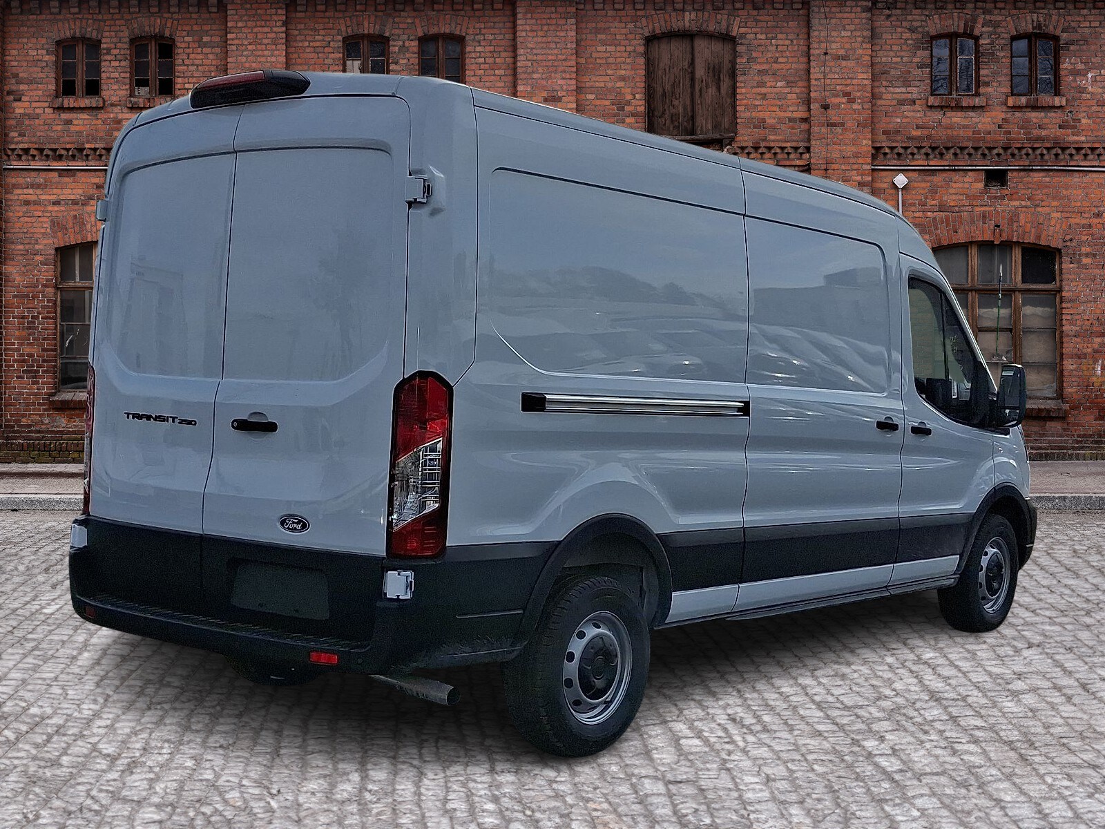 2026 Ford Transit photo 3