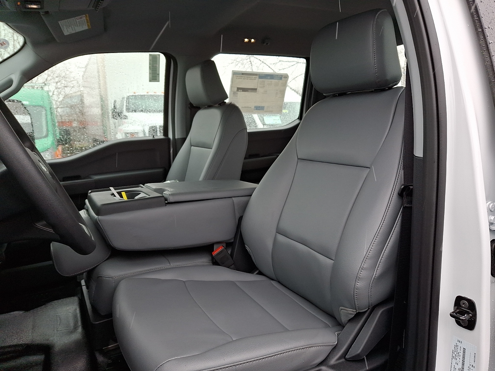 2026 Ford F-450 Super Duty Chassis Cab XL - Photo 9