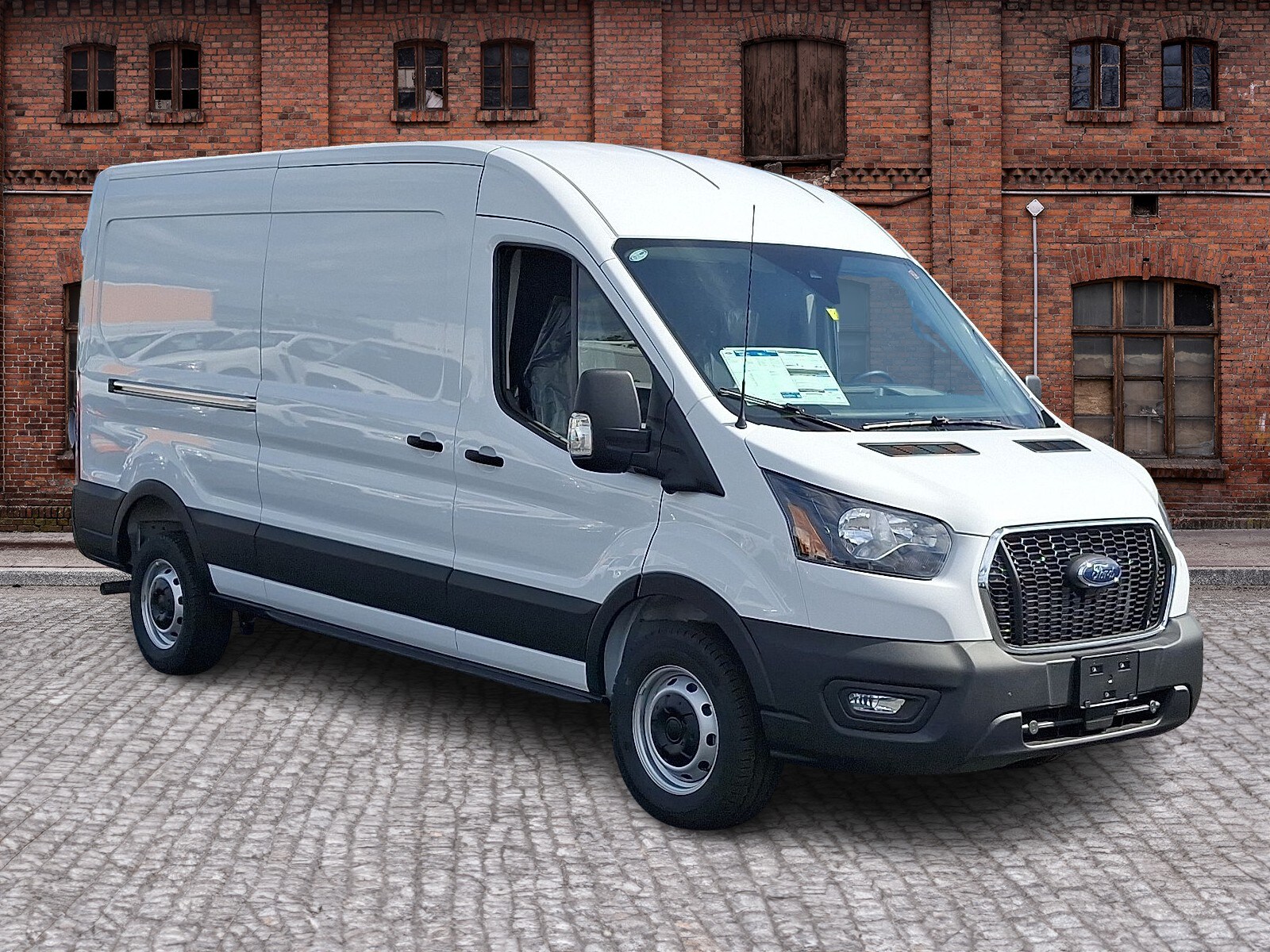 2025 Ford Transit photo 2