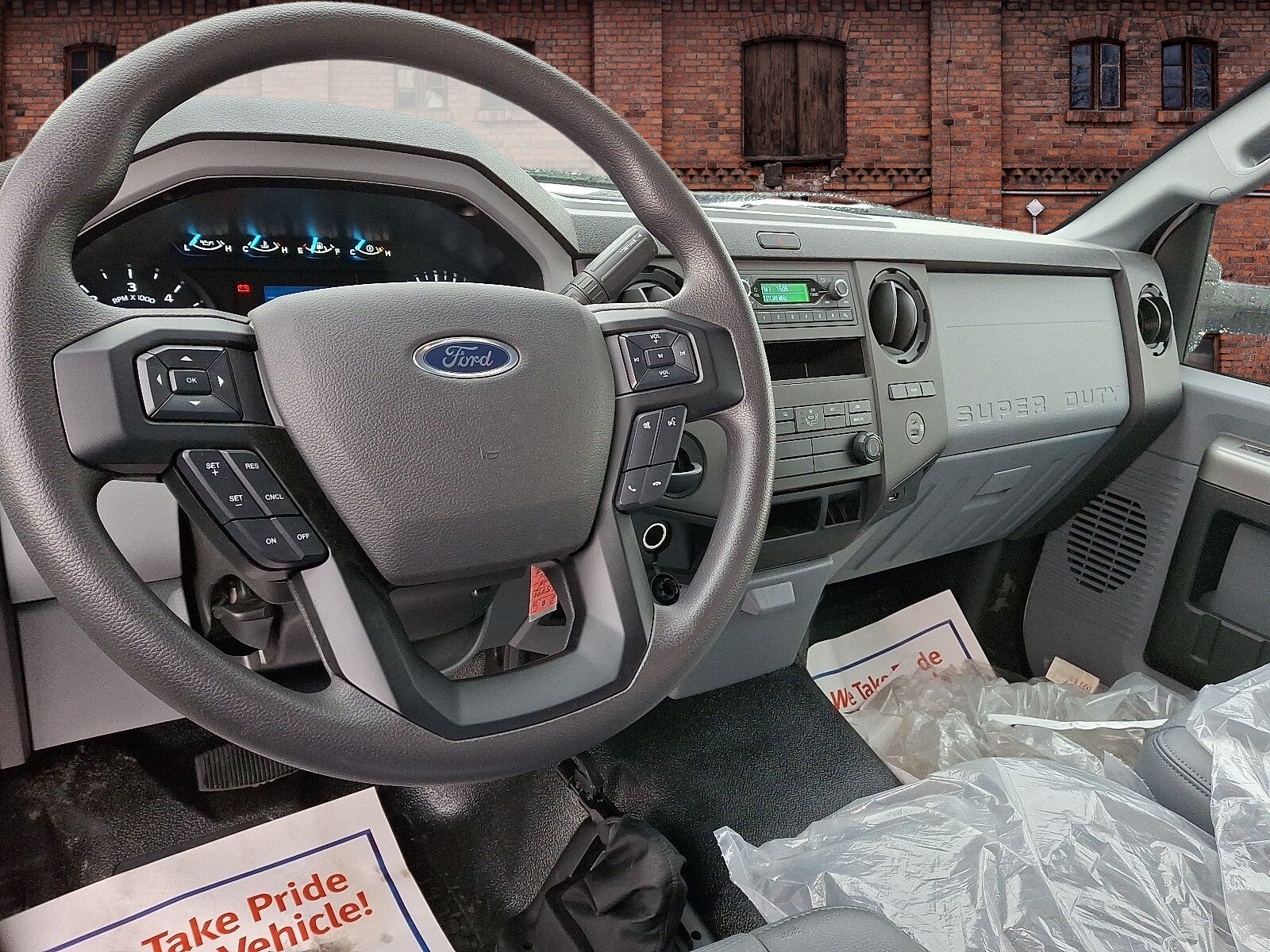 2025 Ford F-650 SuperCab photo 4