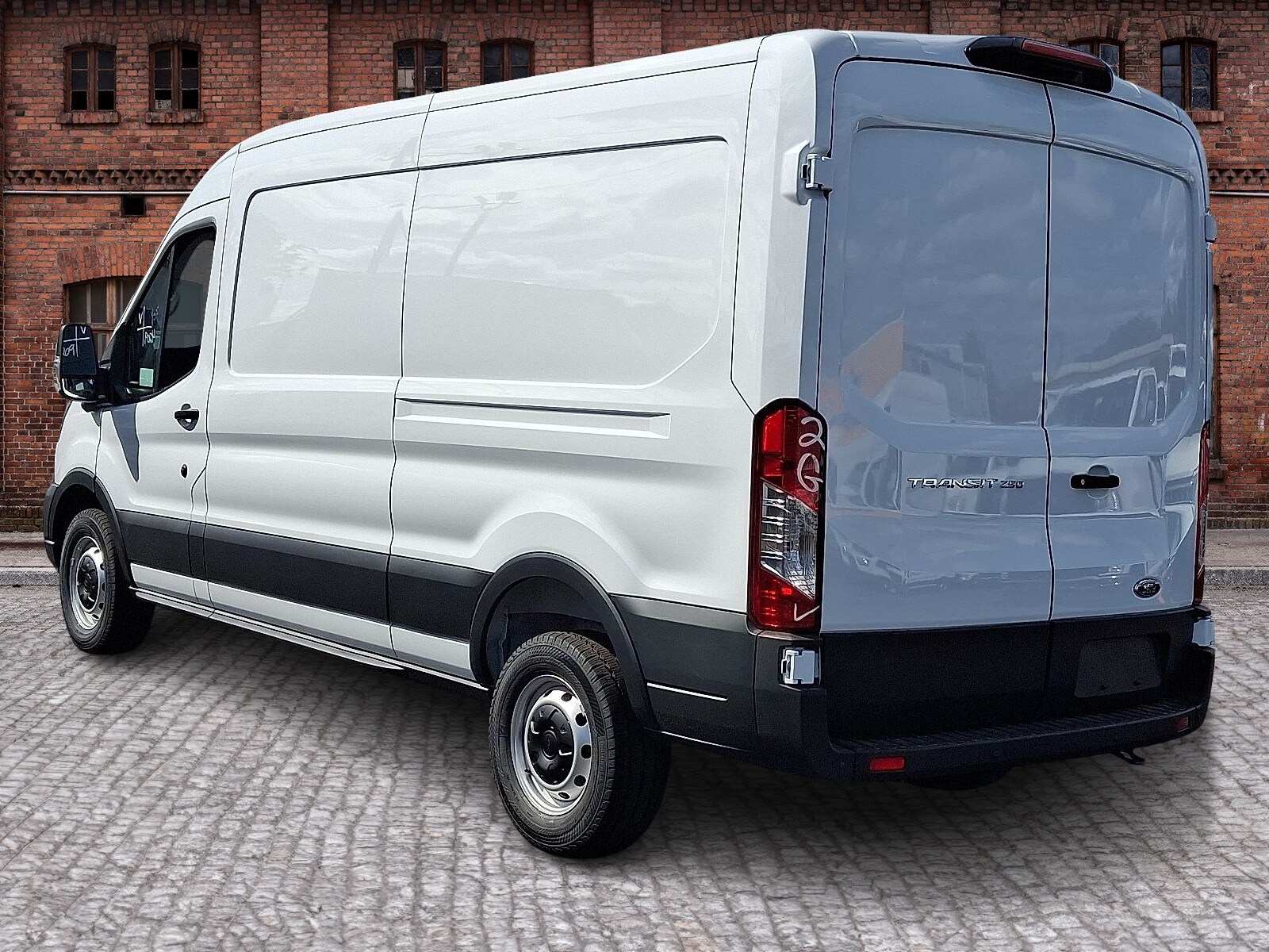 2025 Ford Transit photo 4