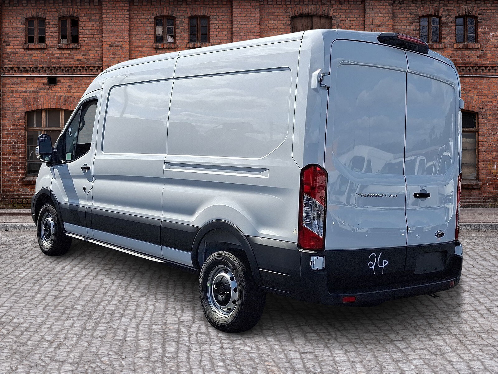 2025 Ford Transit photo 4
