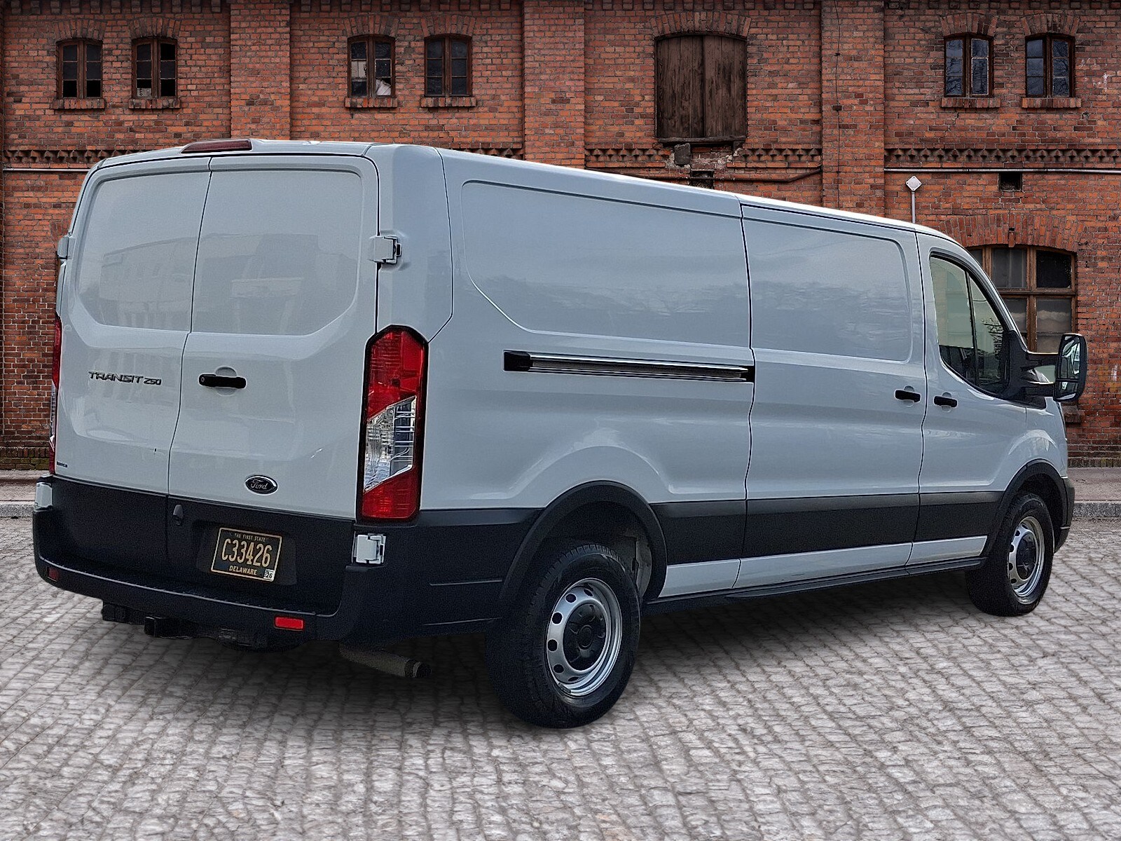 2022 Ford Transit photo 3