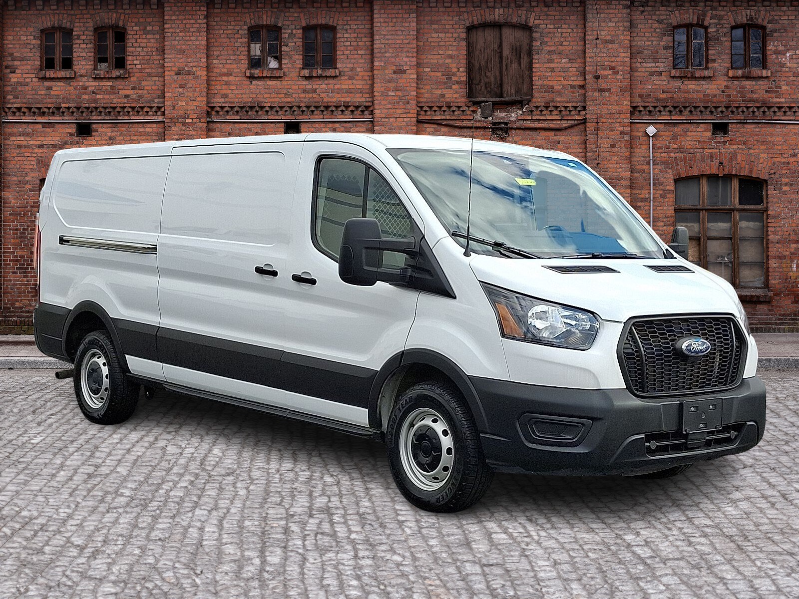 2022 Ford Transit photo 3