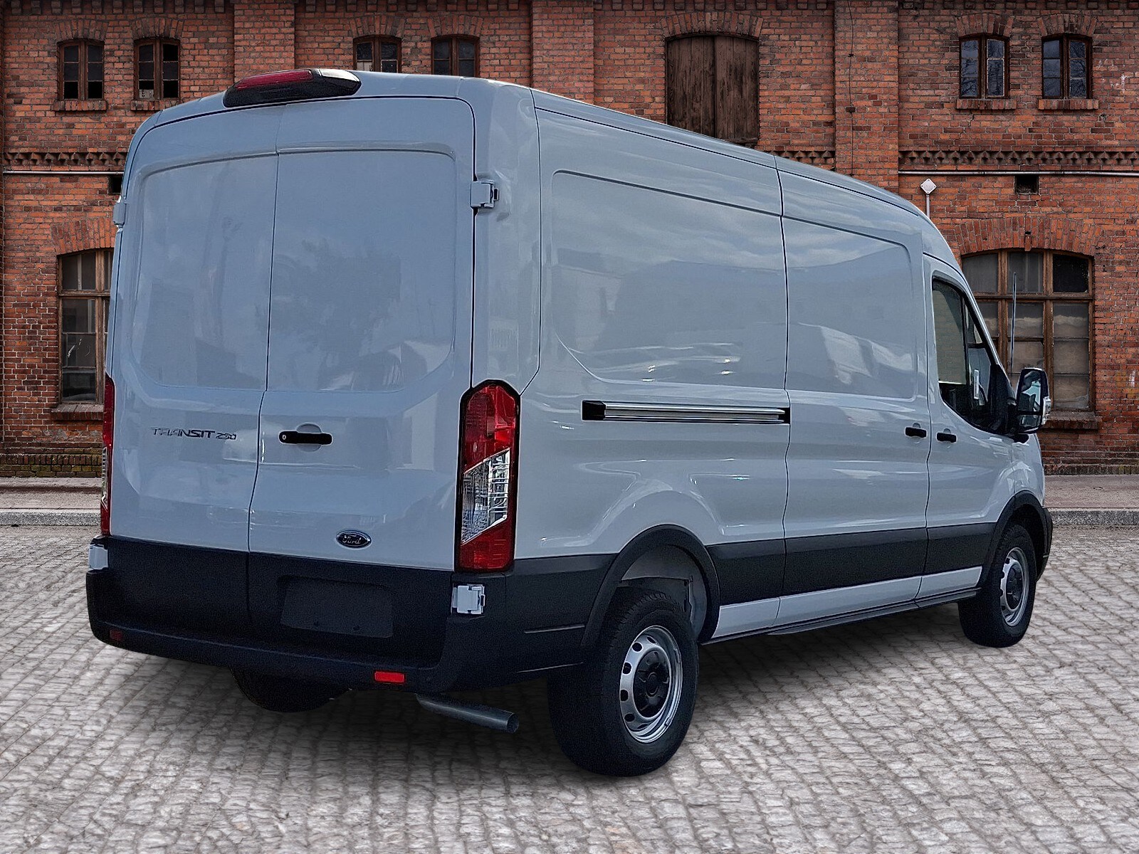 2025 Ford Transit photo 3