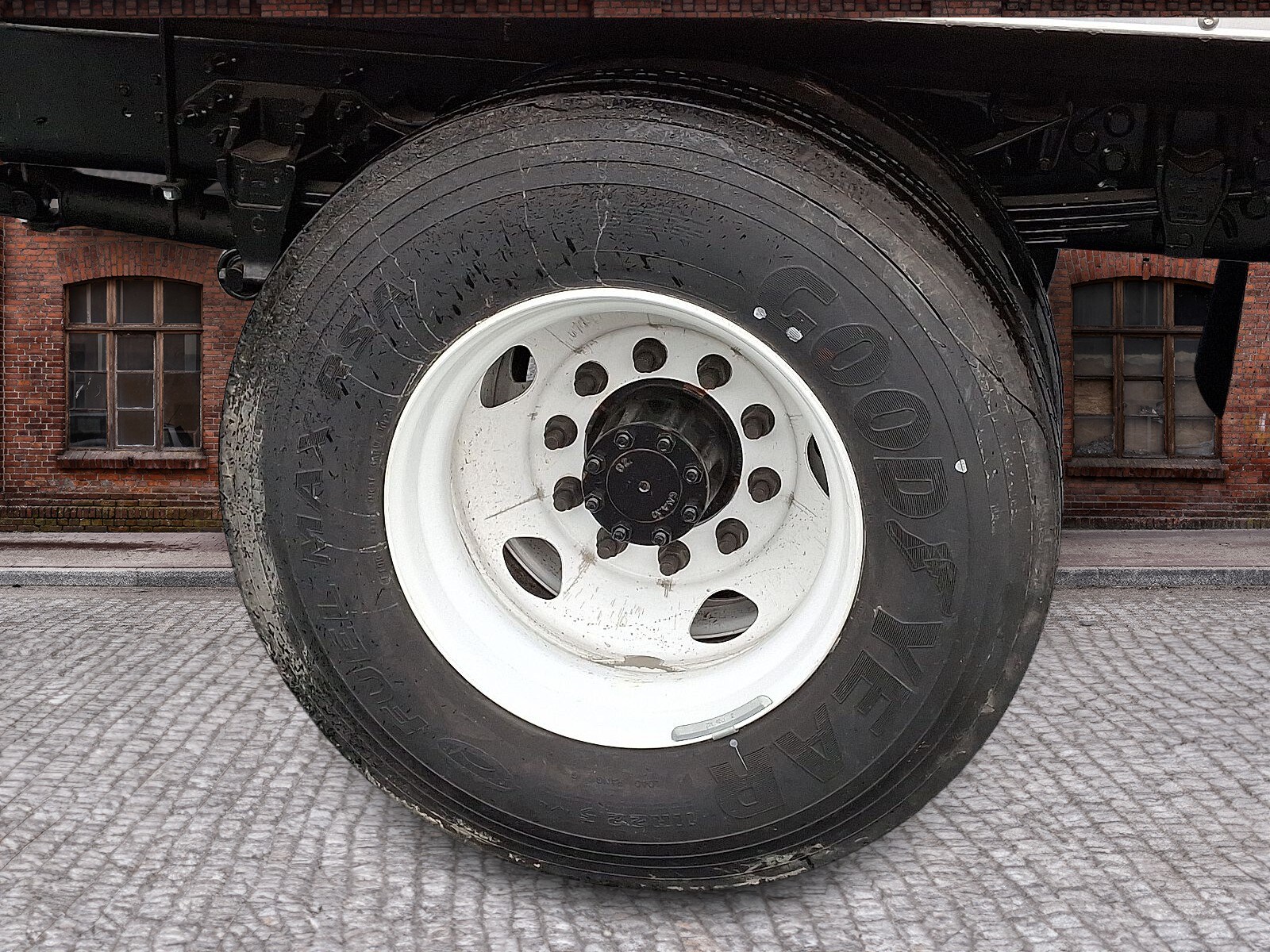 2025 Ford F-650 SuperCab photo 3