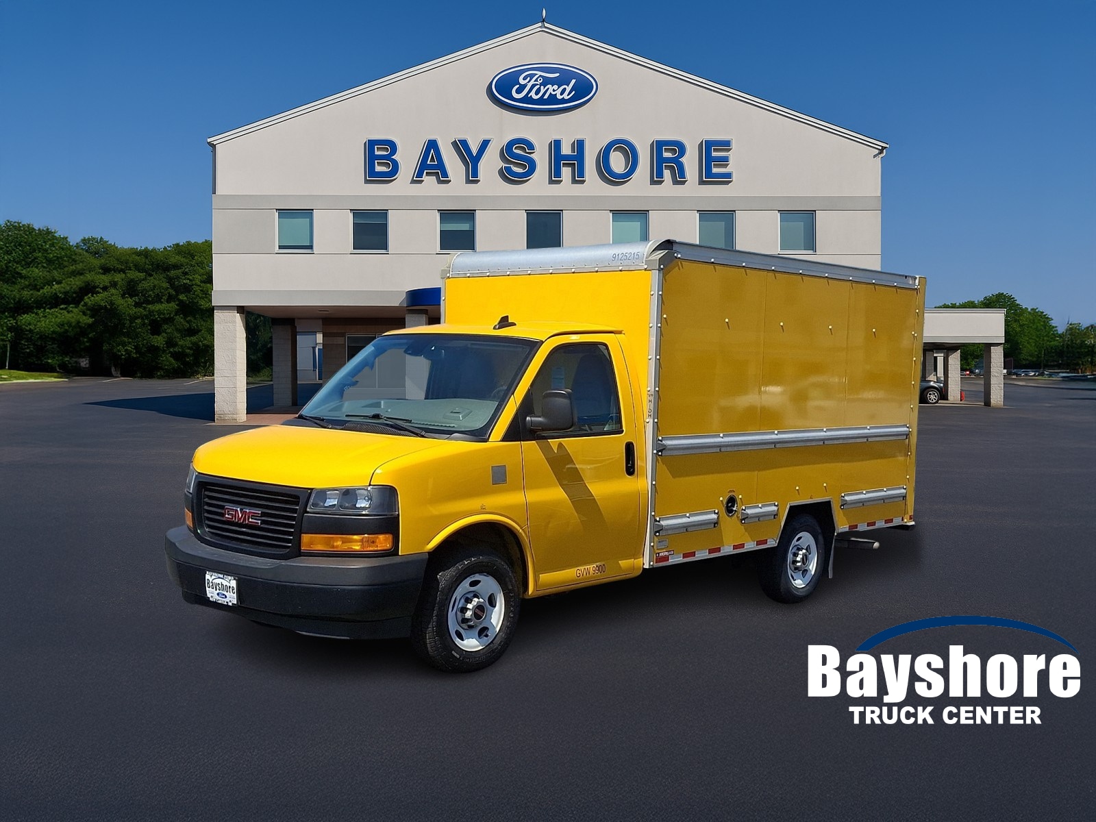 2021 GMC Savana 3500 139" WB's photo