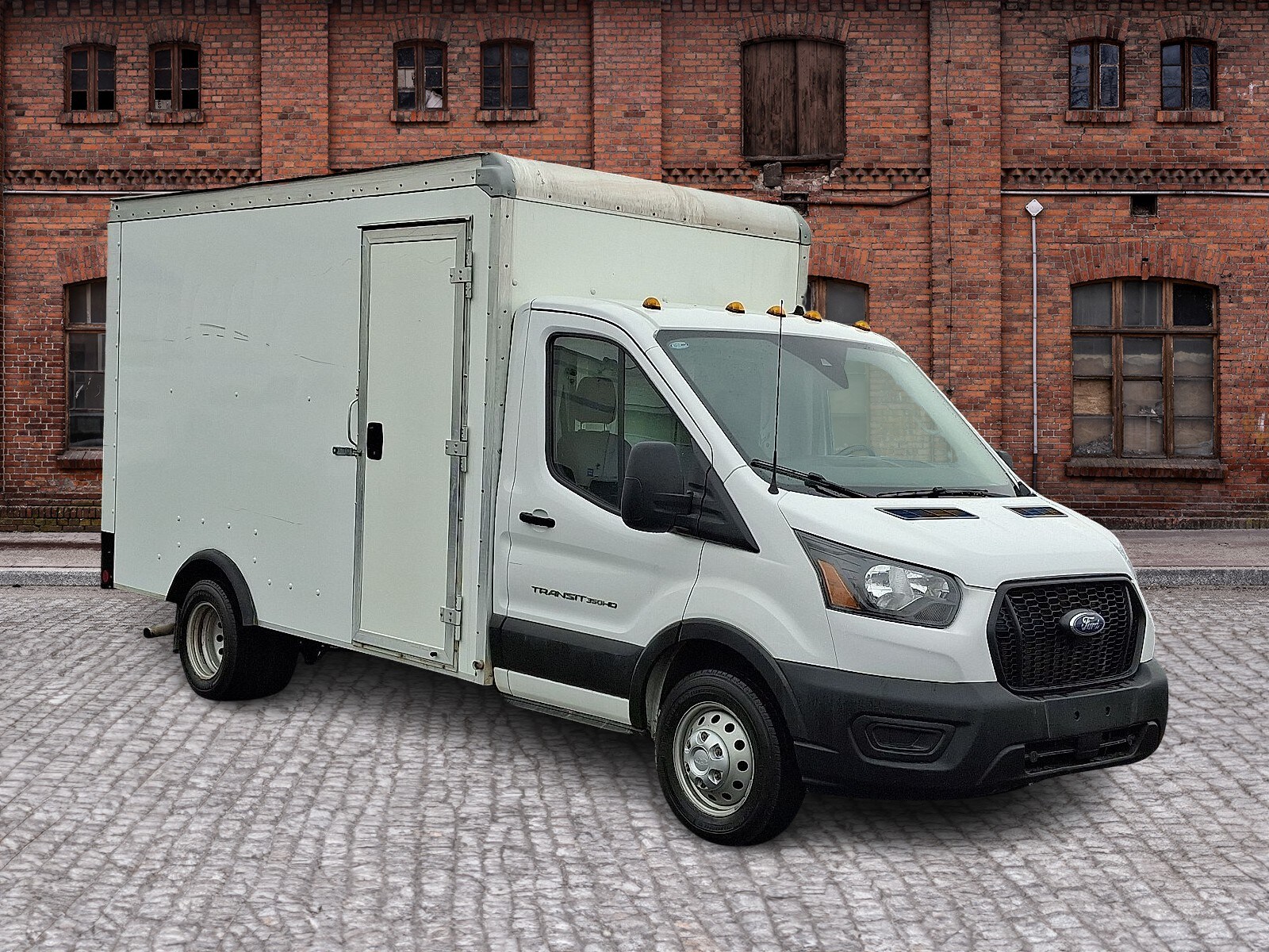 2023 Ford Transit photo 3