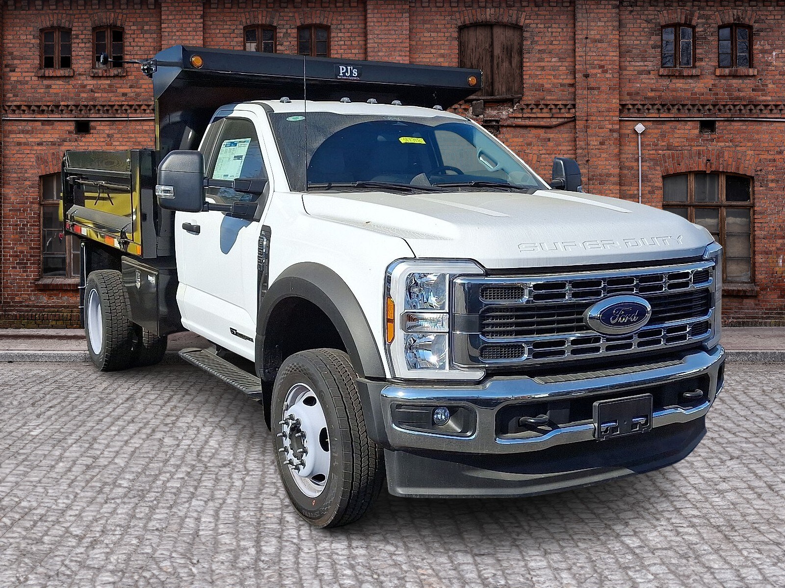 2024 Ford F-550 XL photo 2