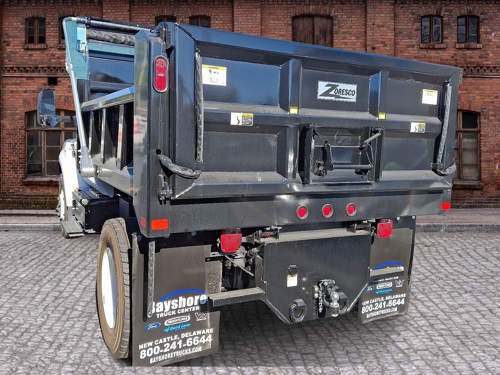 2025 Ford F-750 SuperCab photo 4