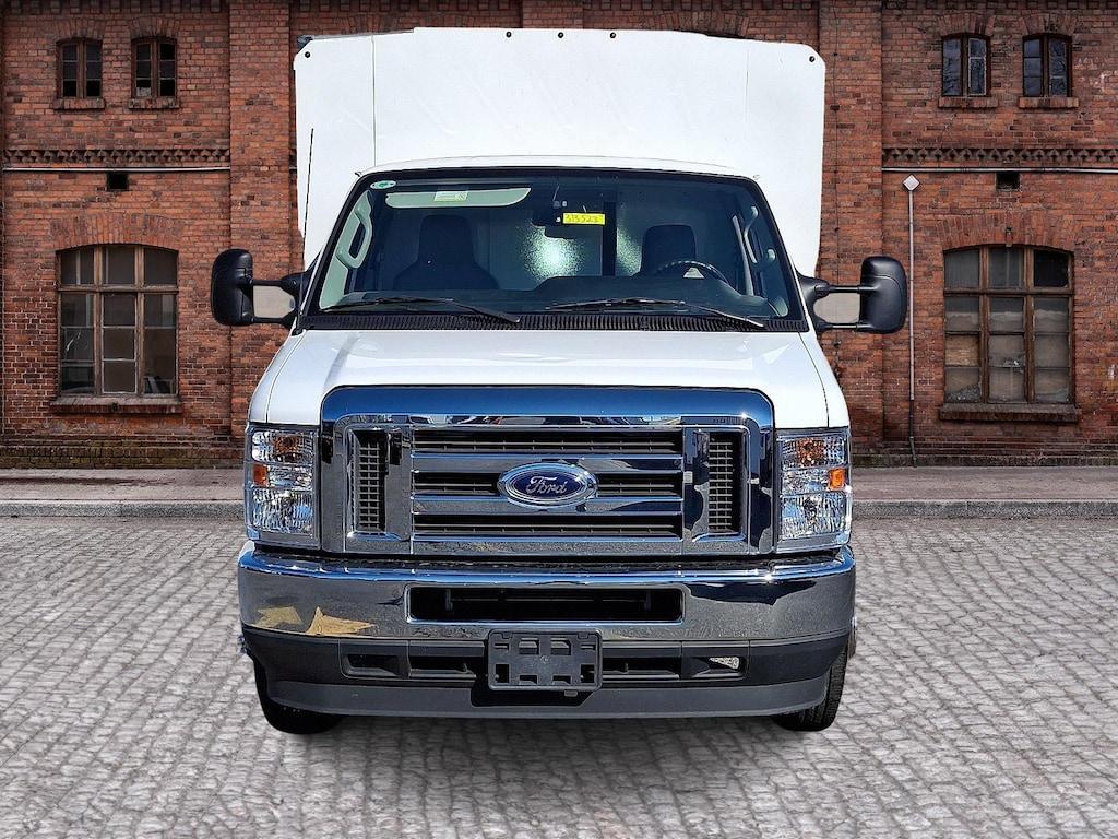 Used 2024 Ford E-350 Cutaway Base