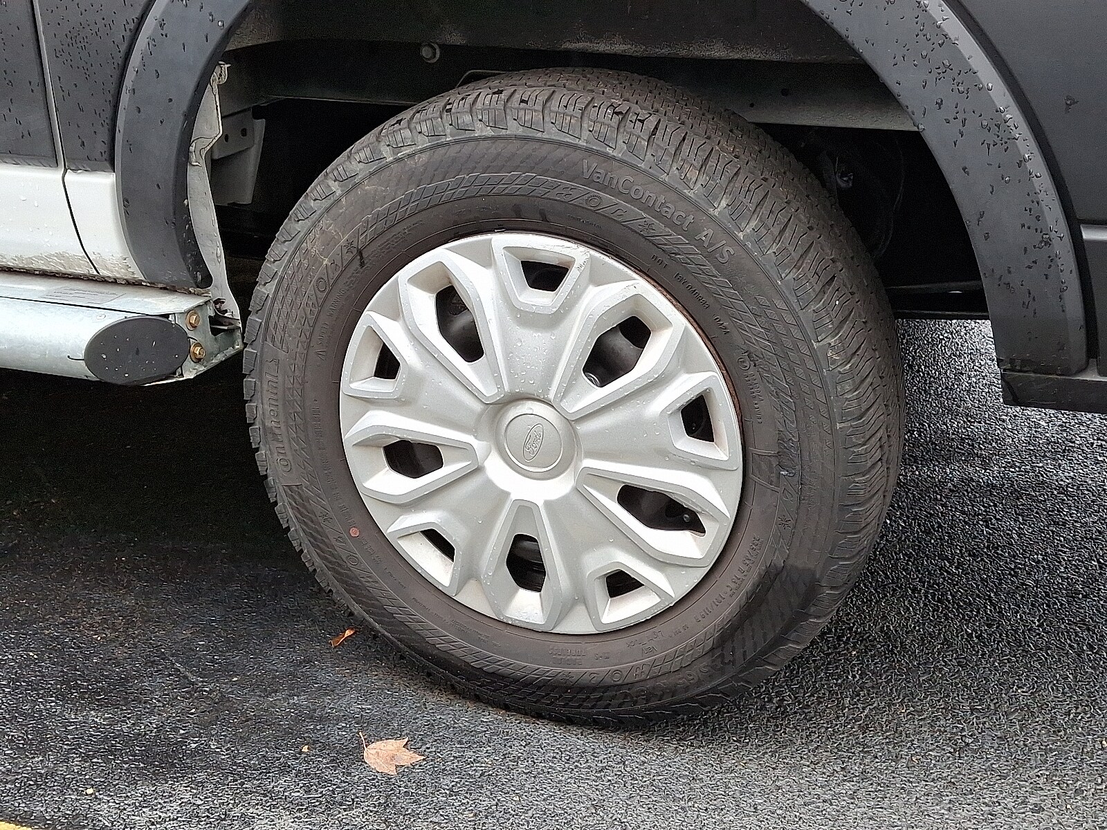 2024 Ford Transit Van Cargo photo 3