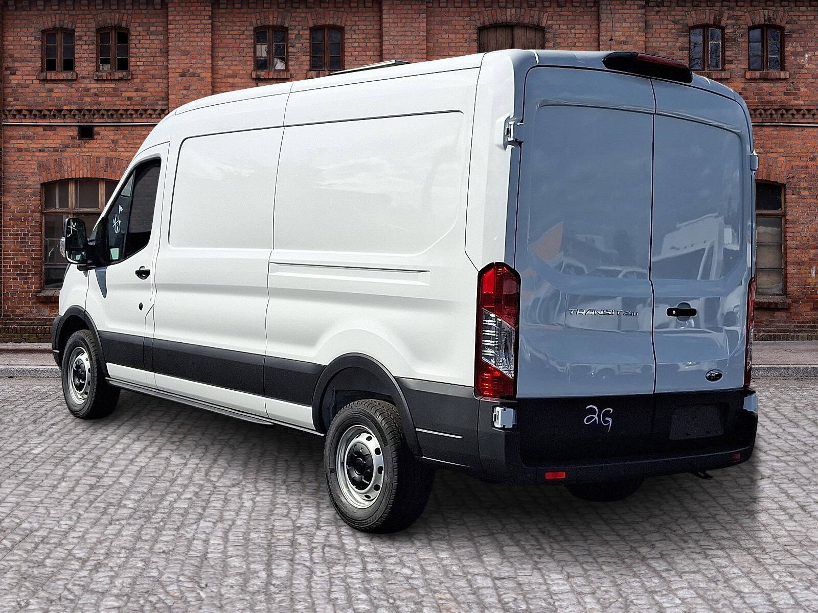 2025 Ford Transit photo 4