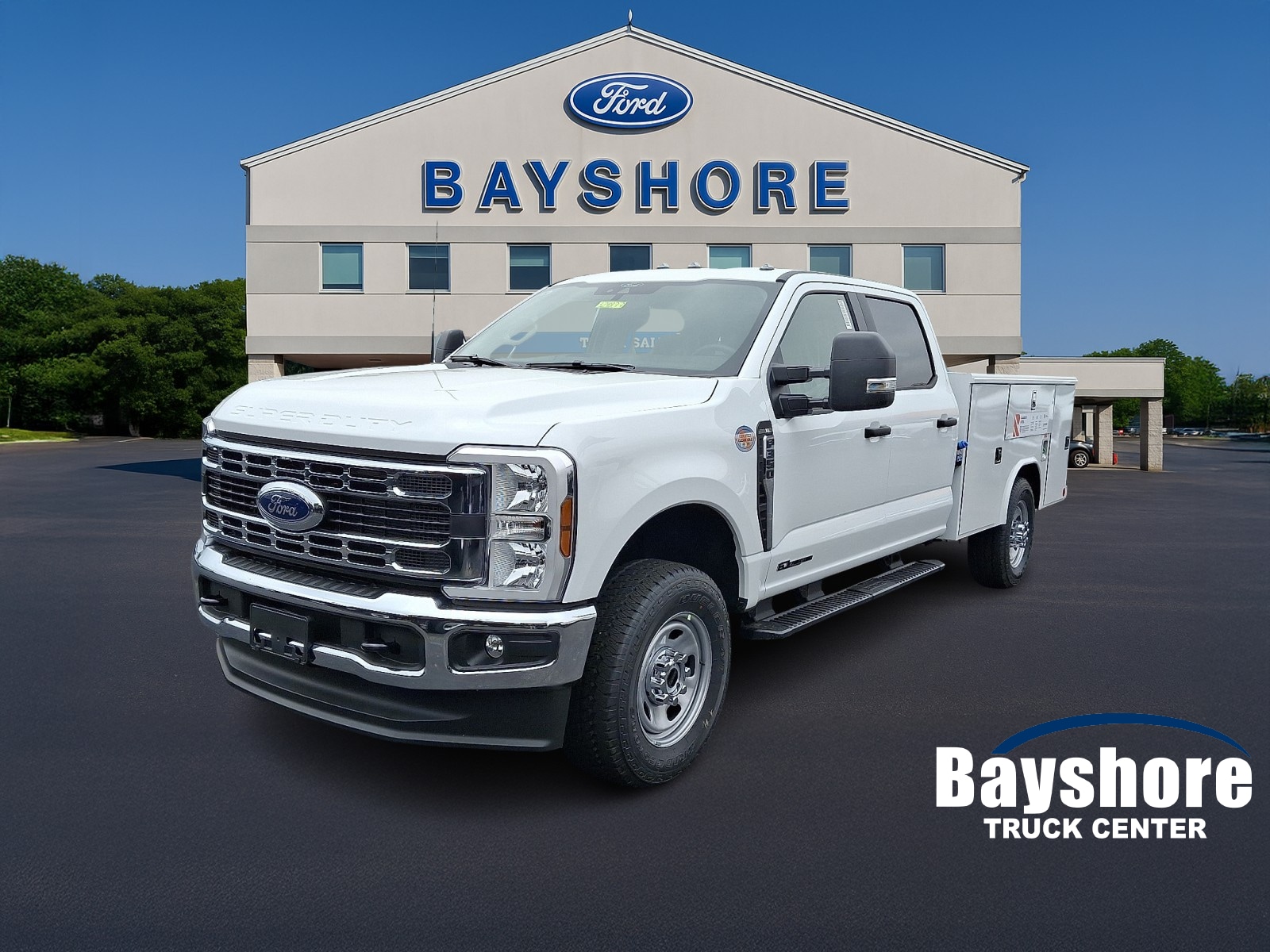 2025 Ford F-350 Chassis Service Body 