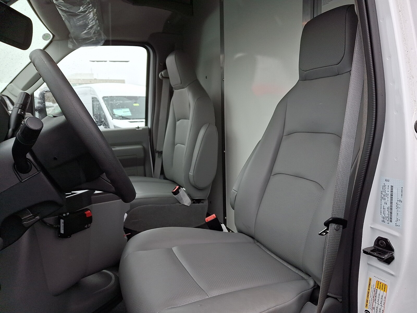 2026 Ford E-Series Cutaway Base - Photo 8