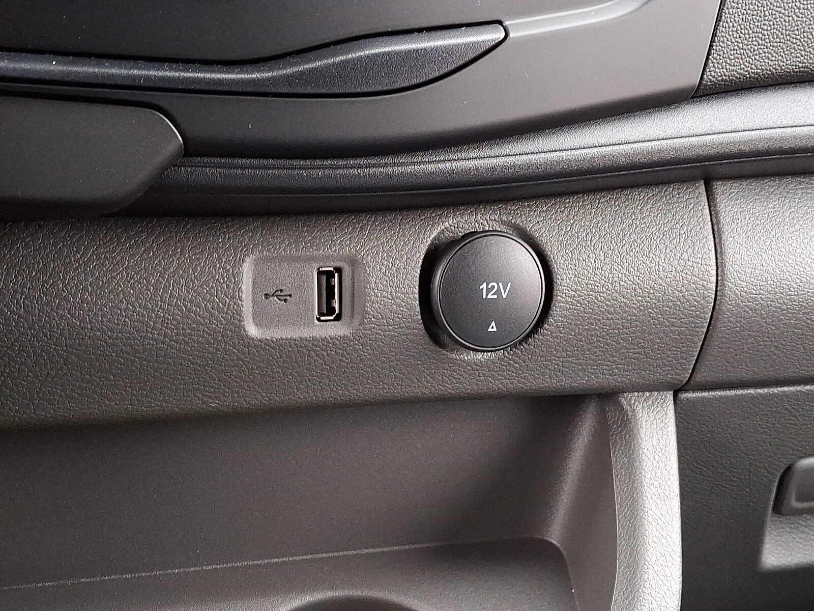 2026 Ford Transit Van Base - Photo 13