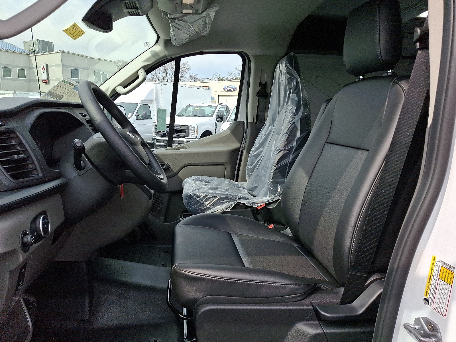 2025 Ford Transit Van Base - Photo 8
