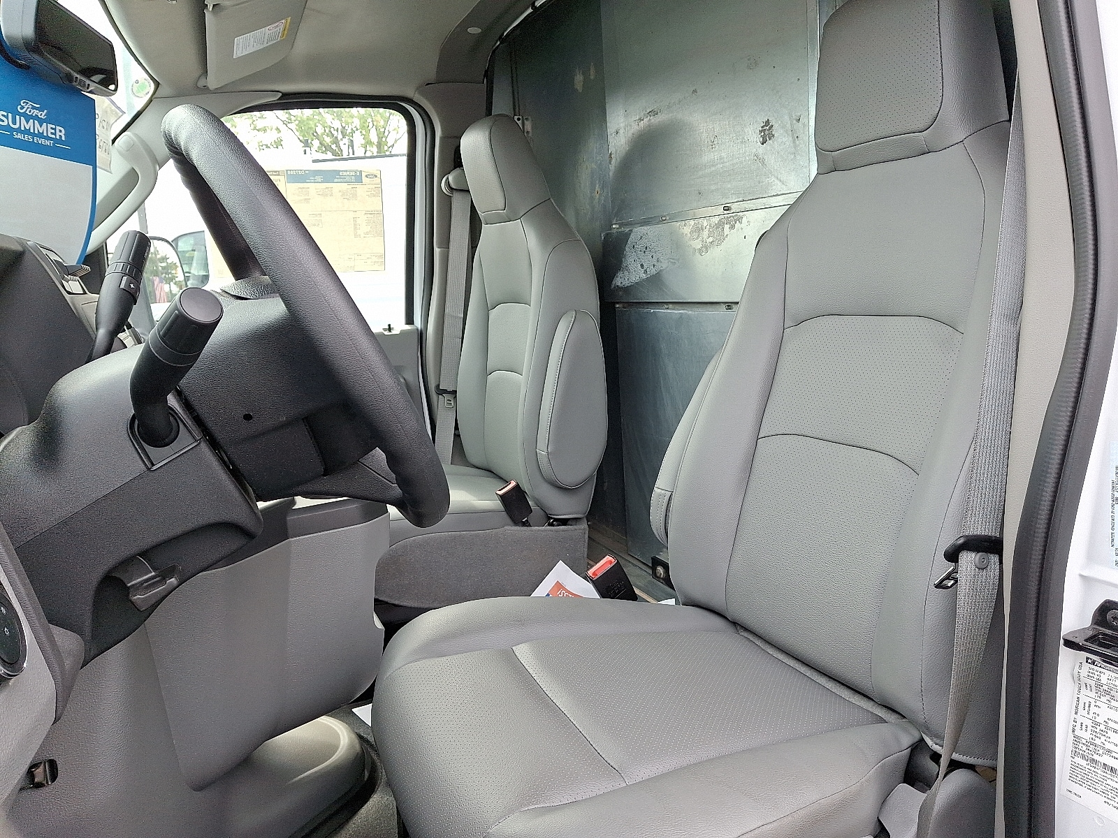 2025 Ford E-Series Cutaway Base - Photo 8