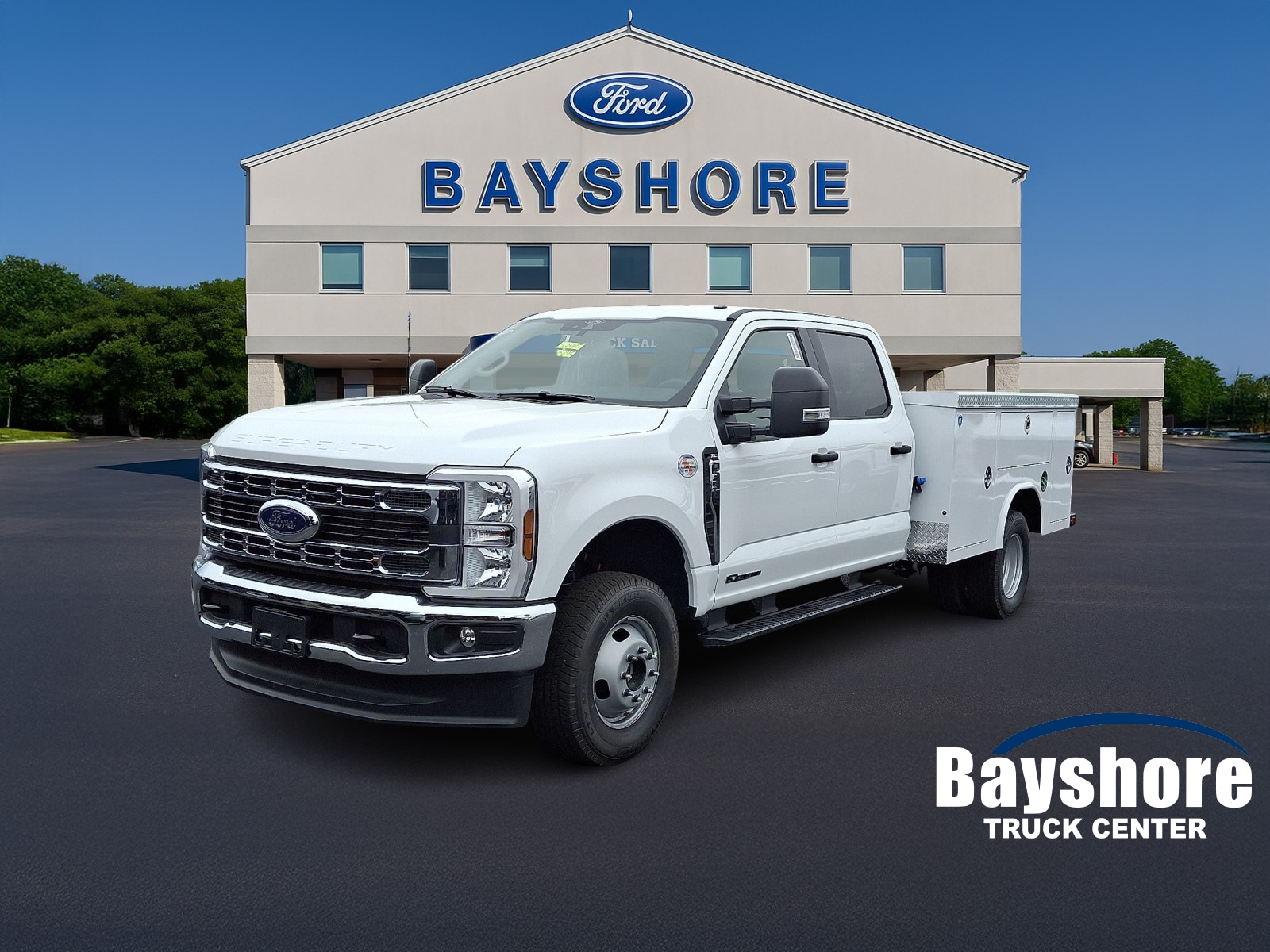 2025 Ford F-350 Chassis Service Body 