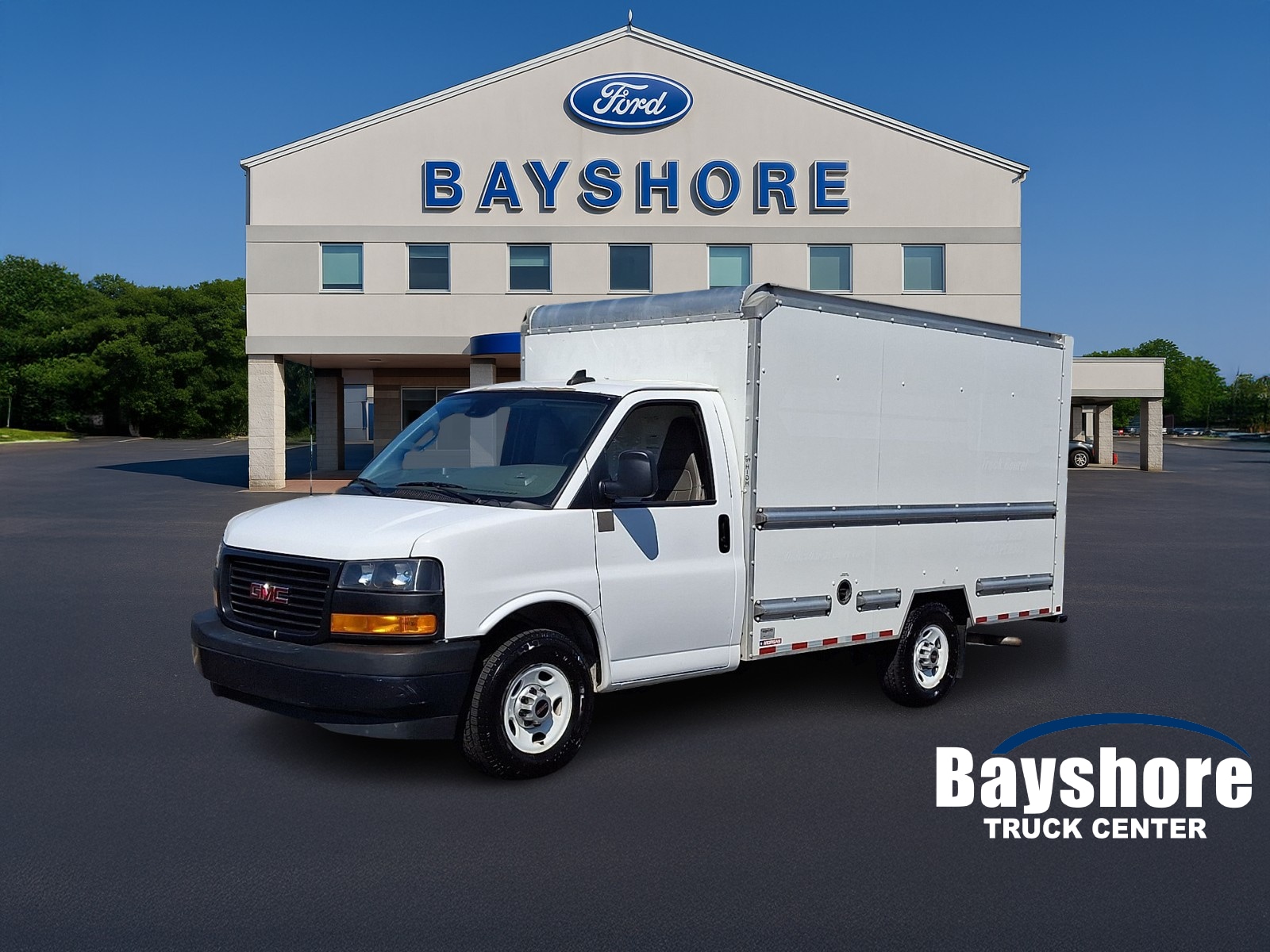 2021 GMC Savana 3500 139" WB's photo