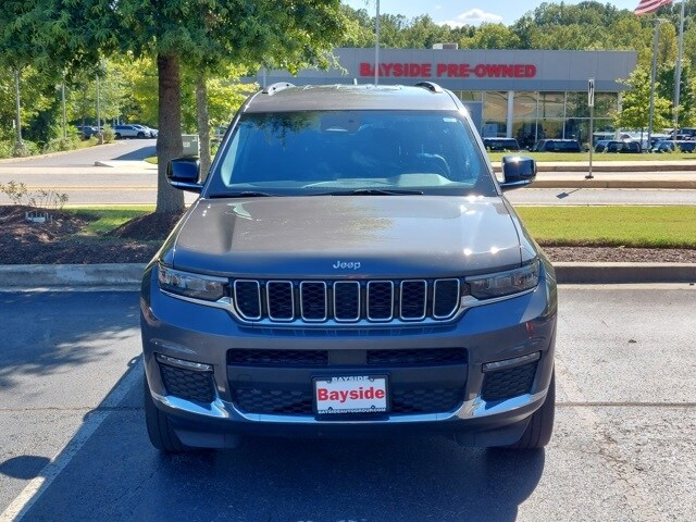 2022 Jeep Grand Cherokee Limited photo 2