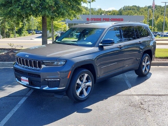 2022 Jeep Grand Cherokee Limited photo 3