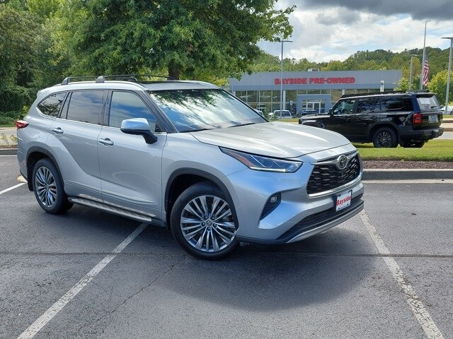 2021 Toyota Highlander Platinum photo 2