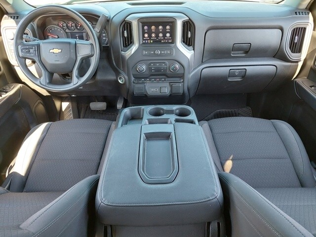 2022 Chevrolet Silverado 1500 Custom photo 3