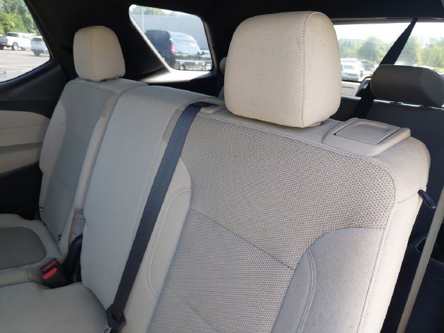 2023 Chevrolet Traverse LS - Photo 30