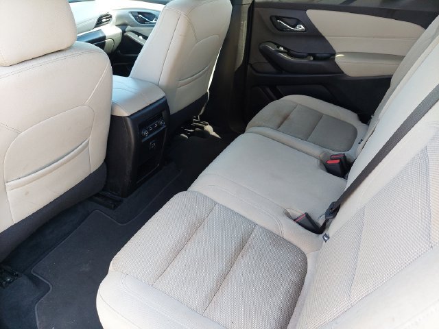 2023 Chevrolet Traverse LS - Photo 31