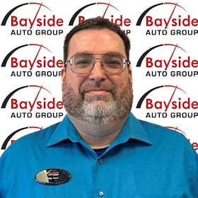Staff member Chris Hurt from ID_a7a14217db72
