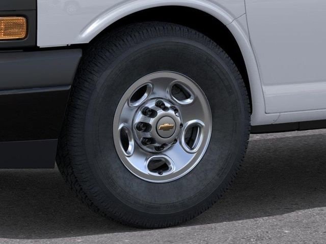 2026 Chevrolet Express Cargo Work Van - Photo 10