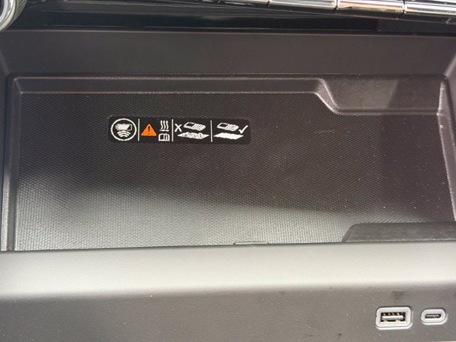 2026 Chevrolet Tahoe Premier - Photo 15