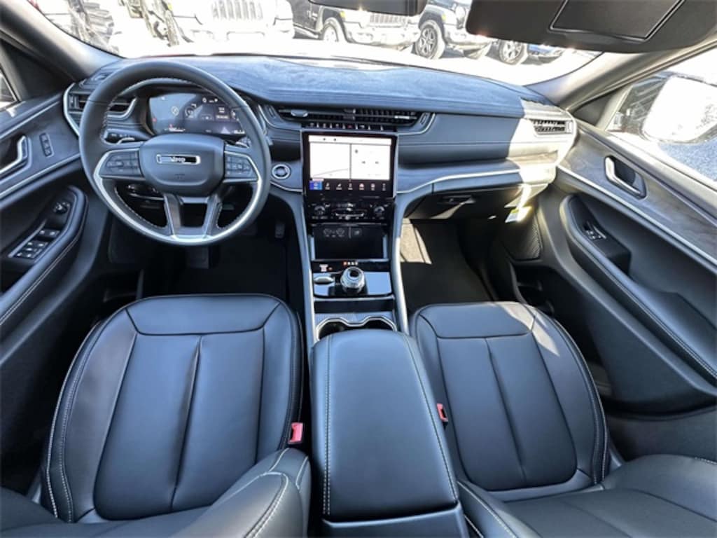 New 2025 Jeep Grand Cherokee LIMITED 4X4 Sport Utility