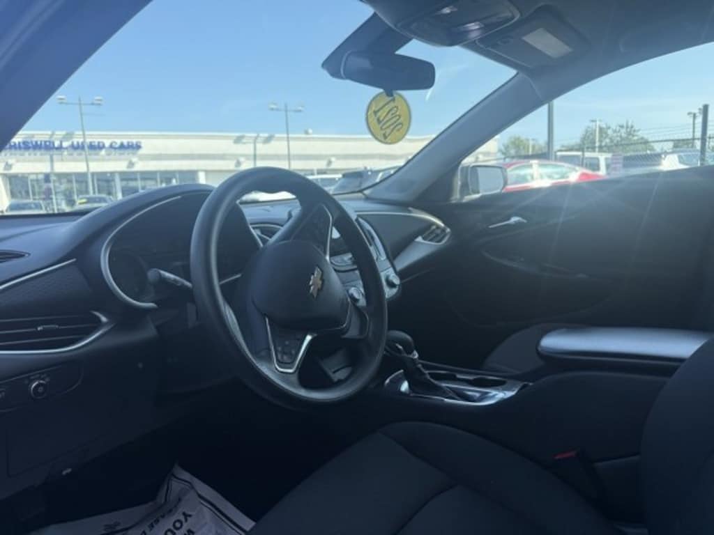 Used 2021 Chevrolet Malibu LS w/1LS Sedan