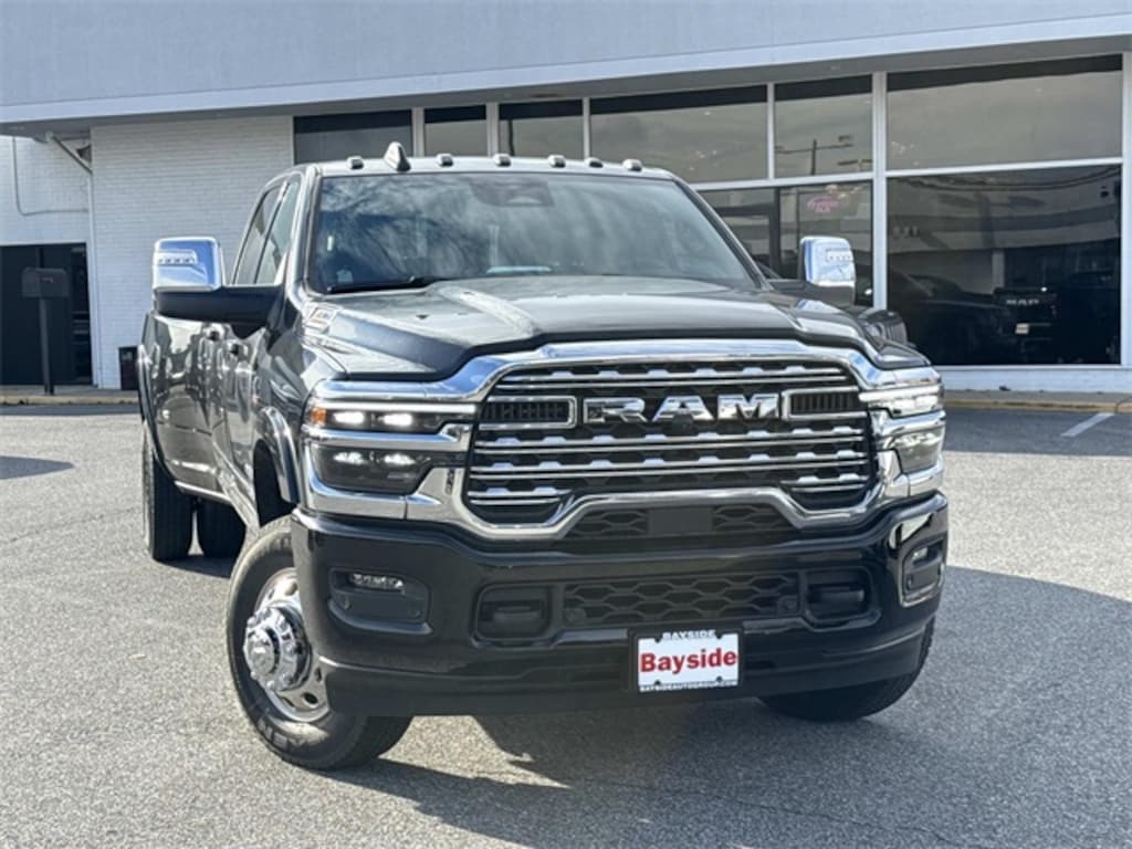 New 2026 Ram 3500 LIMITED CREW CAB 4X4 8' BOX Pickup