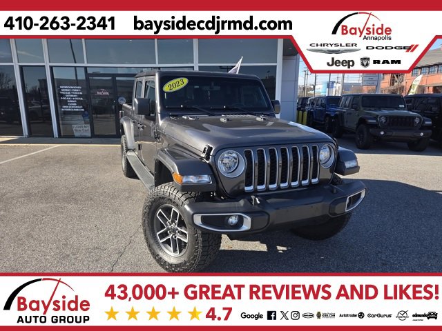 2023 Jeep Gladiator Overland's photo