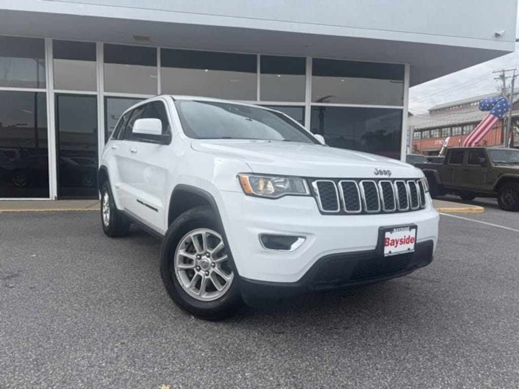 Used 2020 Jeep Grand Cherokee Laredo SUV