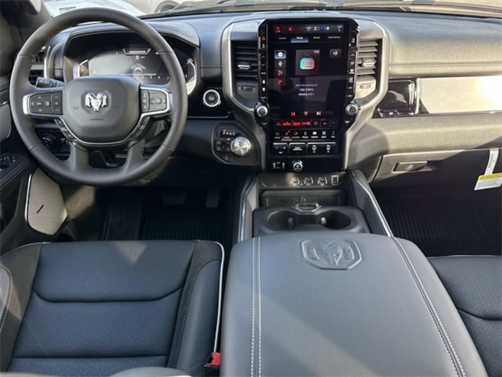 New 2026 Ram 1500 LARAMIE CREW CAB 4X4 5'7 BOX Pickup