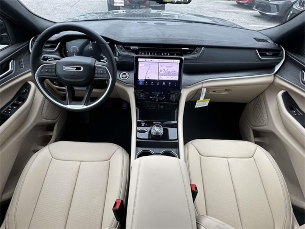 New 2025 Jeep Grand Cherokee LIMITED 4X4 Sport Utility