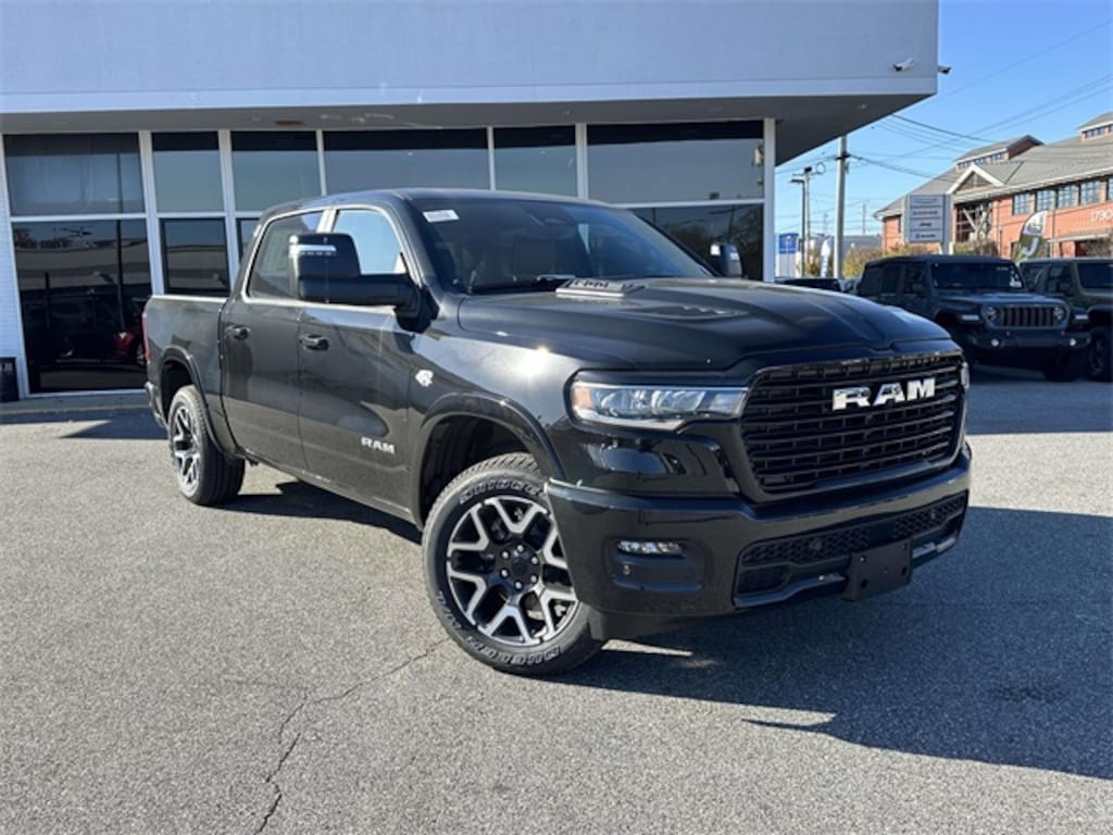 New 2026 Ram 1500 LARAMIE CREW CAB 4X4 5'7 BOX Pickup