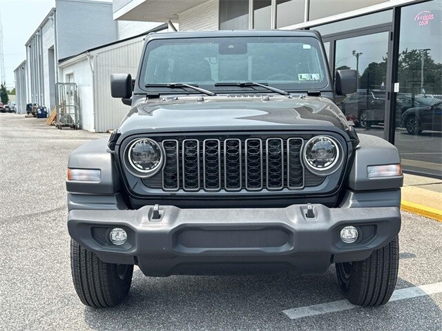 2025 Jeep Wrangler Sport S photo 4