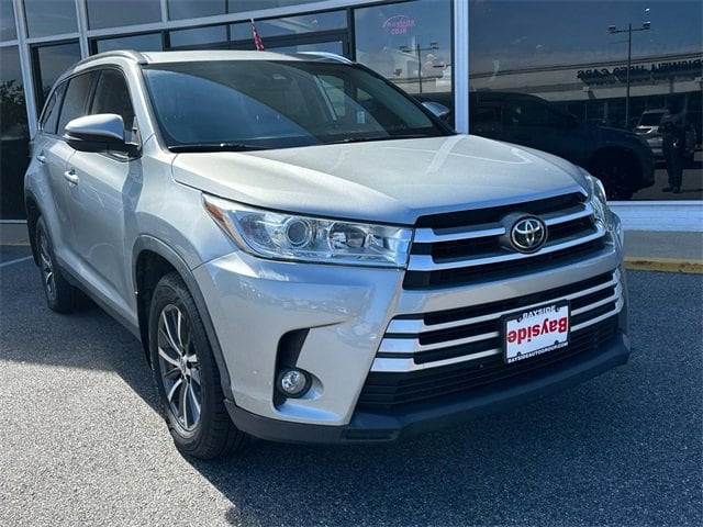 Used 2019 Toyota Highlander XLE with VIN 5TDJZRFH8KS625922 for sale in Annapolis, MD