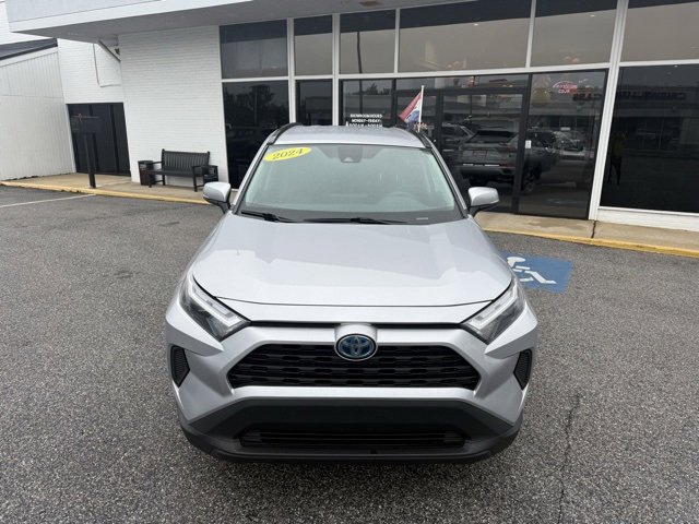 2024 Toyota RAV4 Hybrid XLE photo 2