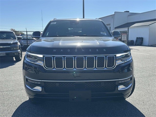 2025 Jeep Wagoneer Base photo 4