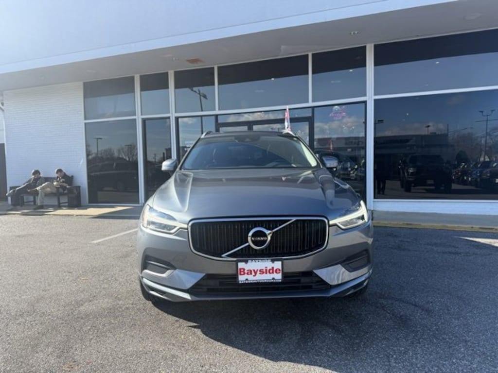 Used 2018 Volvo XC60 T6 AWD Momentum SUV