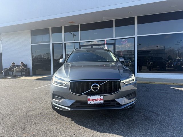 2018 Volvo XC60 T6 Momentum photo 2