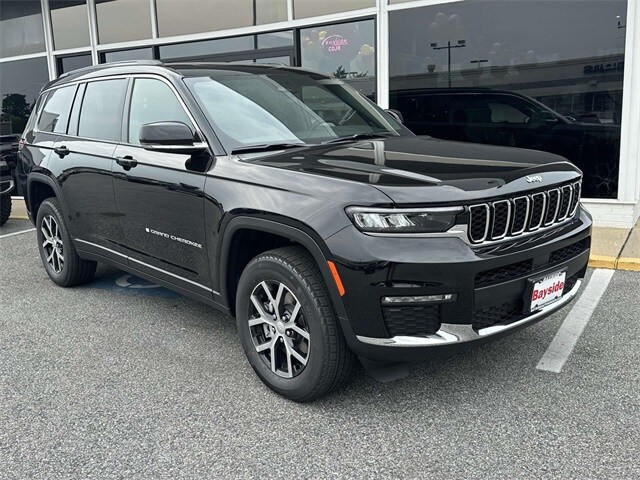 2025 Jeep Grand Cherokee Limited photo 2