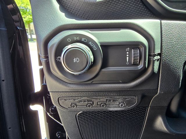 2026 Jeep Wrangler 4-Door Rubicon - Photo 10