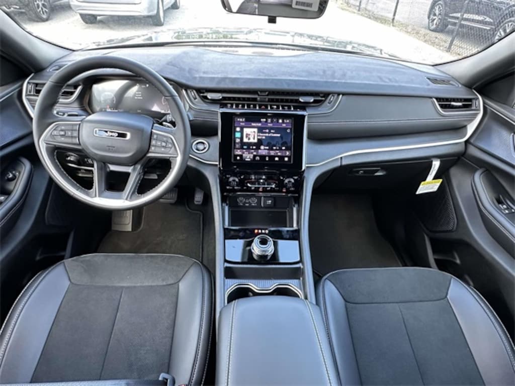 New 2025 Jeep Grand Cherokee ALTITUDE X 4X4 Sport Utility